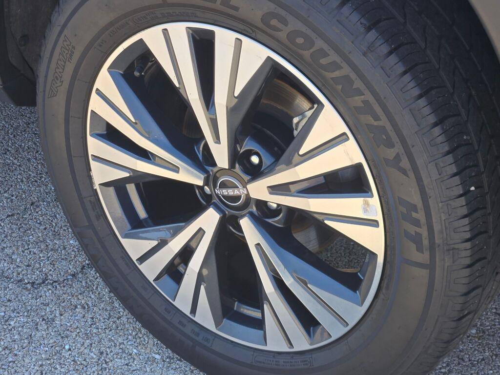 used 2023 Nissan Rogue car, priced at $19,997