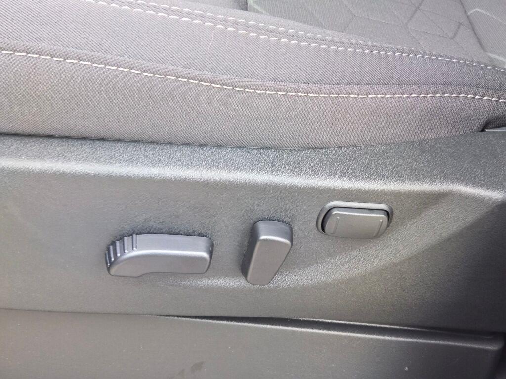 new 2025 Nissan Frontier car, priced at $33,997