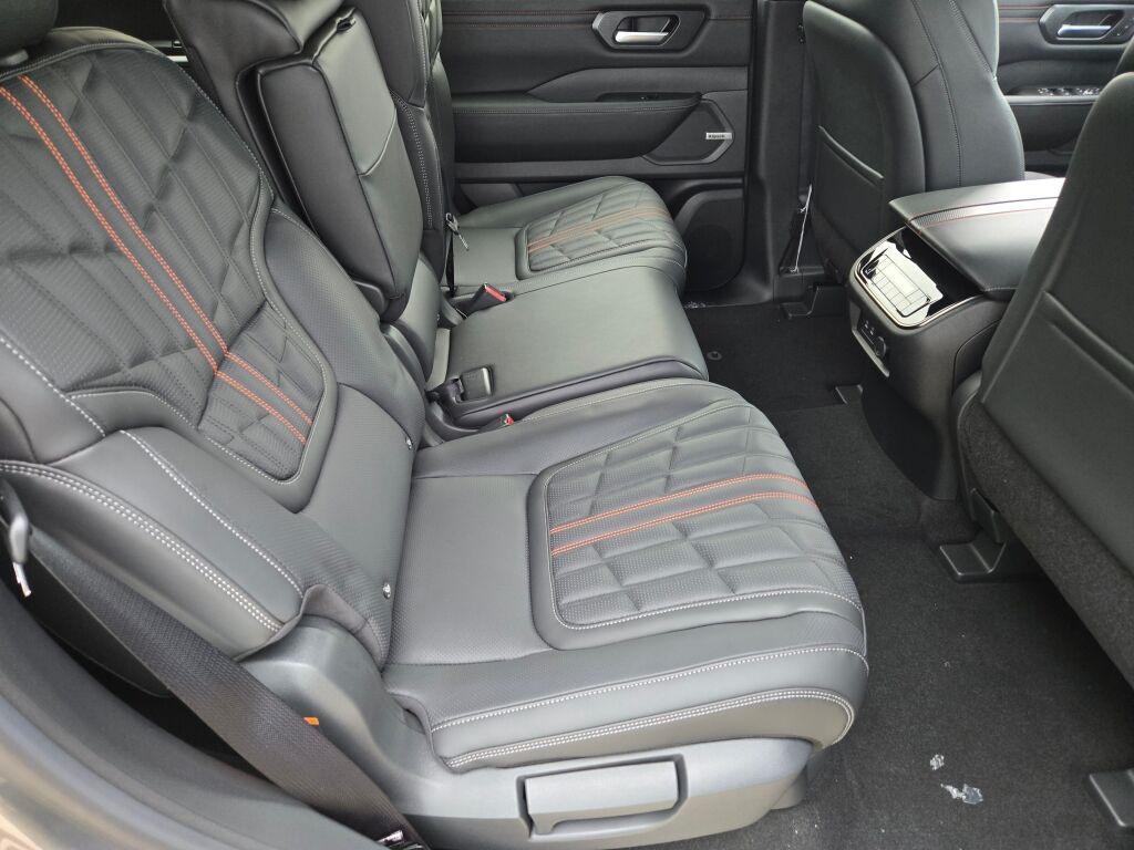 new 2025 Nissan Armada car, priced at $71,506