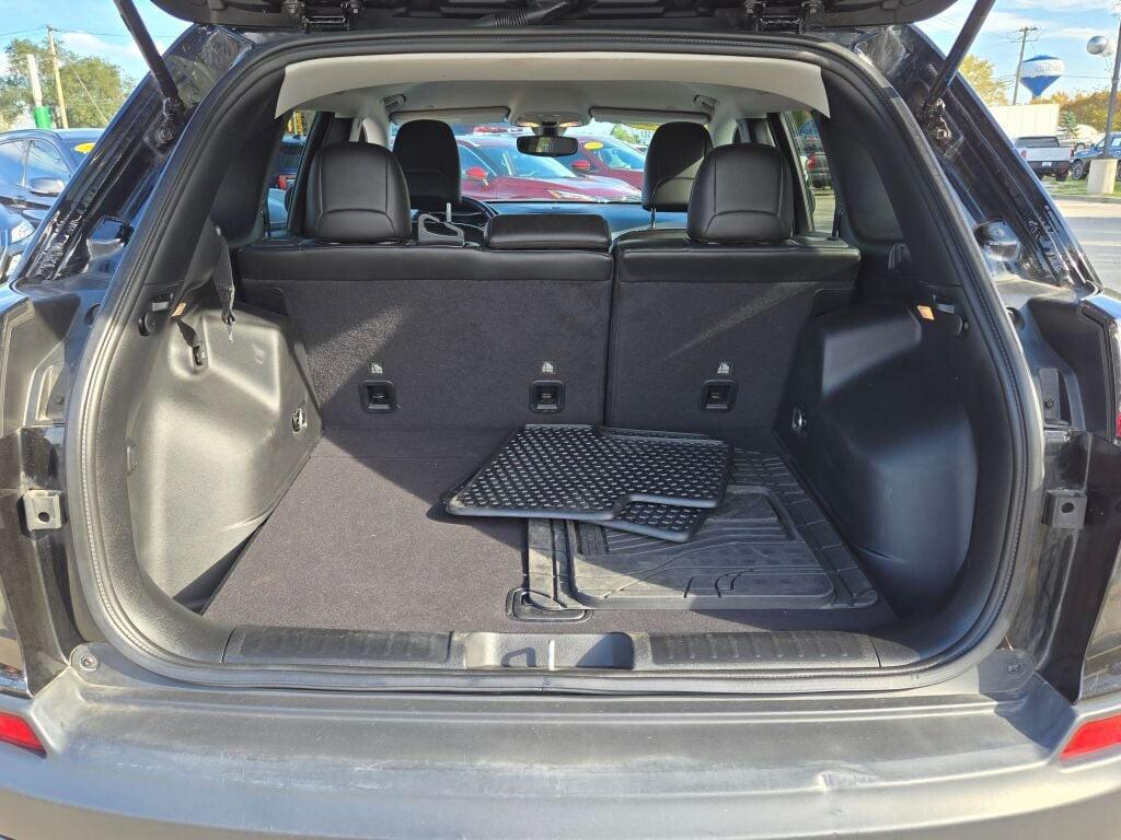 used 2020 Jeep Cherokee car, priced at $23,759