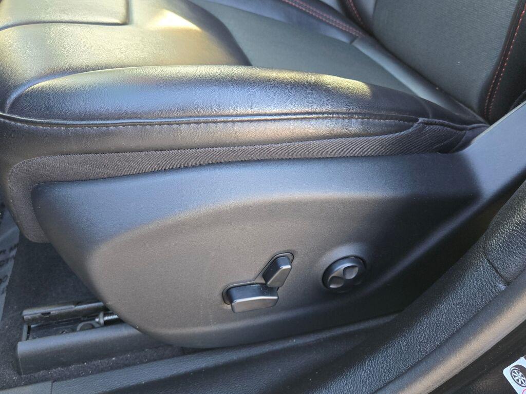 used 2020 Jeep Cherokee car, priced at $23,759