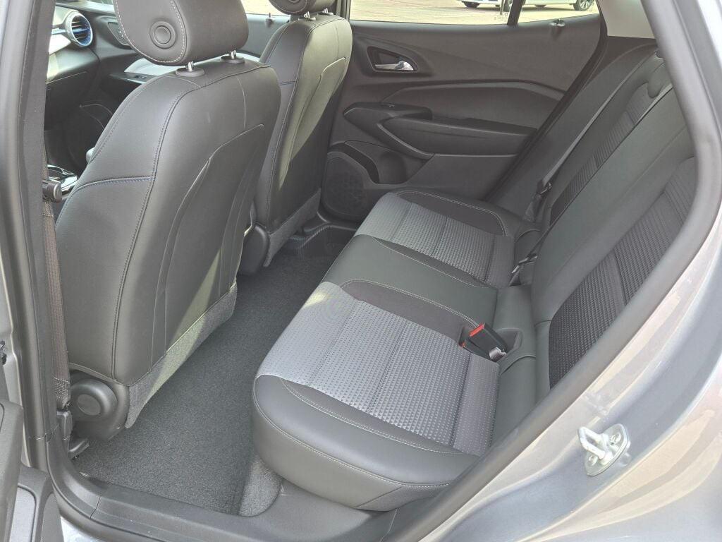 used 2024 Chevrolet Trax car, priced at $21,387