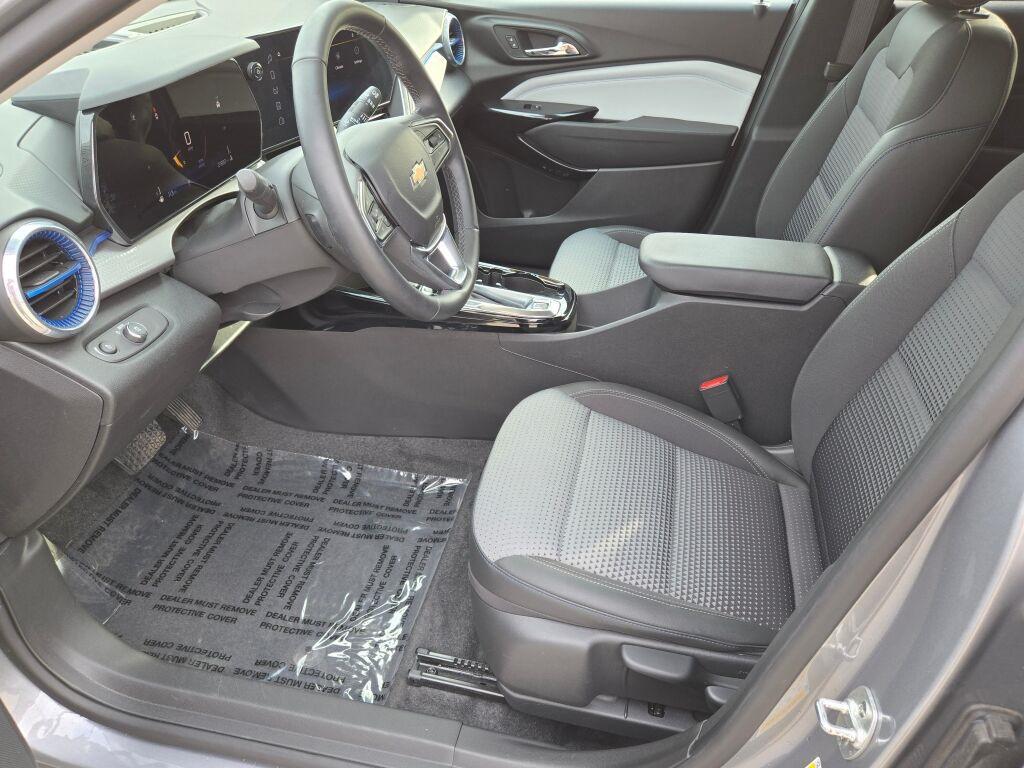 used 2024 Chevrolet Trax car, priced at $21,387