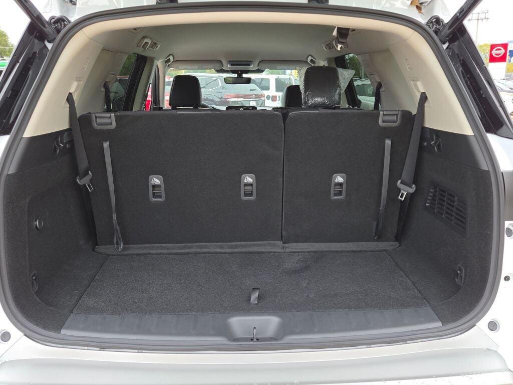 new 2025 Nissan Pathfinder car, priced at $38,382