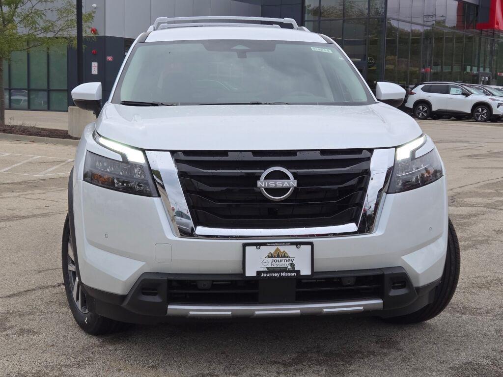 new 2025 Nissan Pathfinder car, priced at $39,536