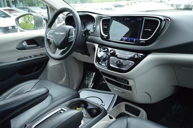 used 2022 Chrysler Pacifica car, priced at $19,771