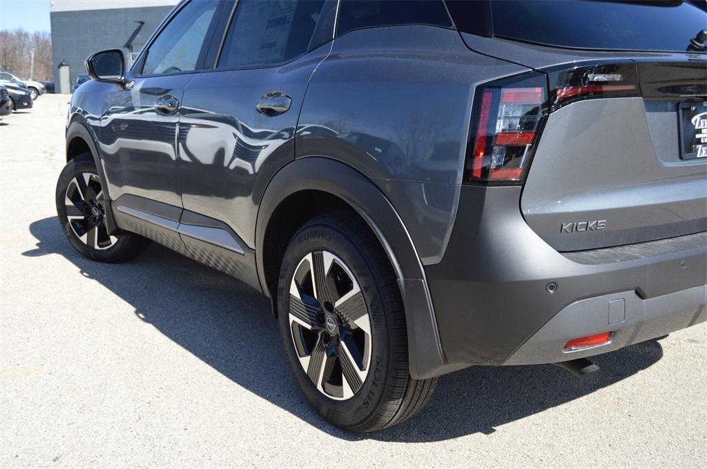 new 2025 Nissan Kicks car, priced at $24,926