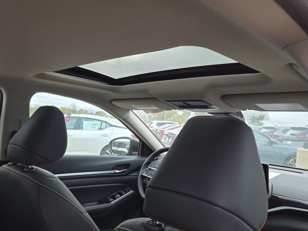 new 2025 Nissan Altima car, priced at $33,521