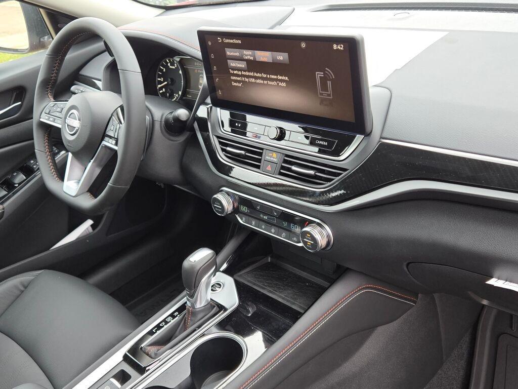 new 2025 Nissan Altima car, priced at $33,521