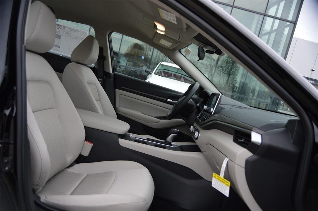 new 2025 Nissan Altima car, priced at $25,700