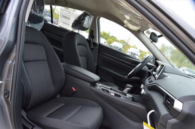 new 2025 Nissan Altima car, priced at $22,800