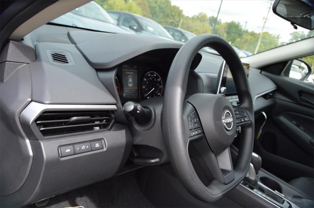 new 2025 Nissan Altima car, priced at $22,800