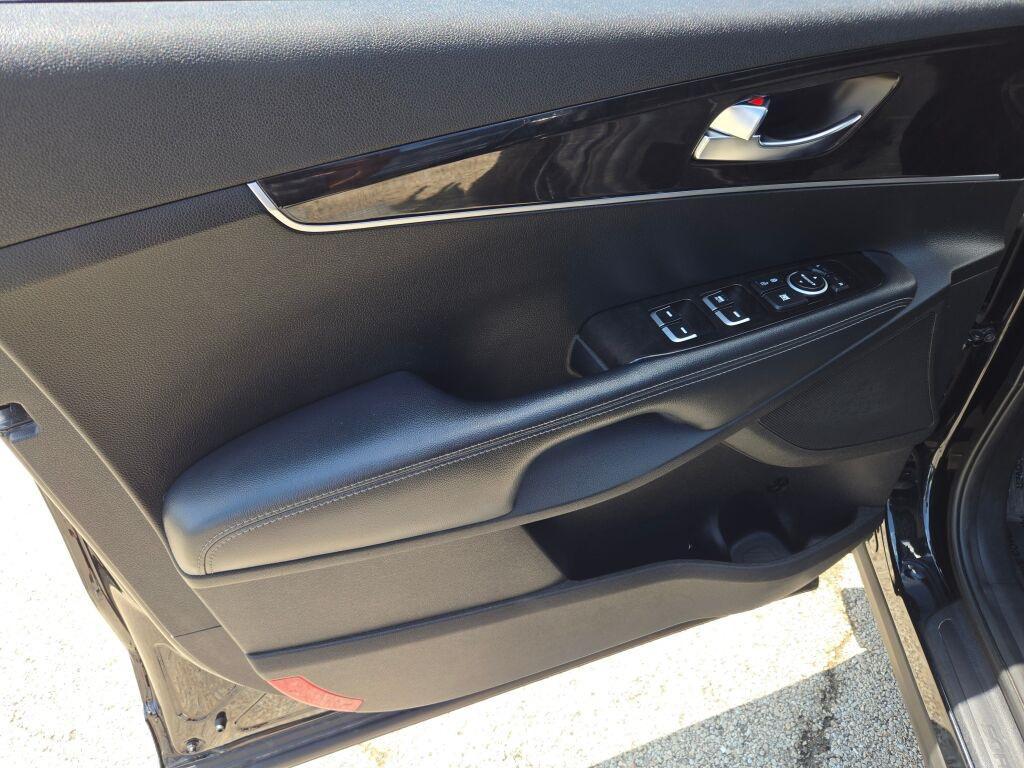 used 2017 Kia Sorento car, priced at $12,155