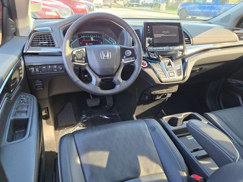 used 2024 Honda Odyssey car, priced at $41,687
