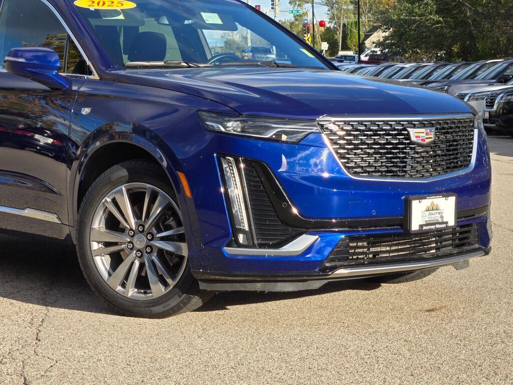 used 2025 Cadillac XT6 car, priced at $44,497
