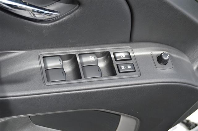 new 2025 Nissan Frontier car, priced at $34,080