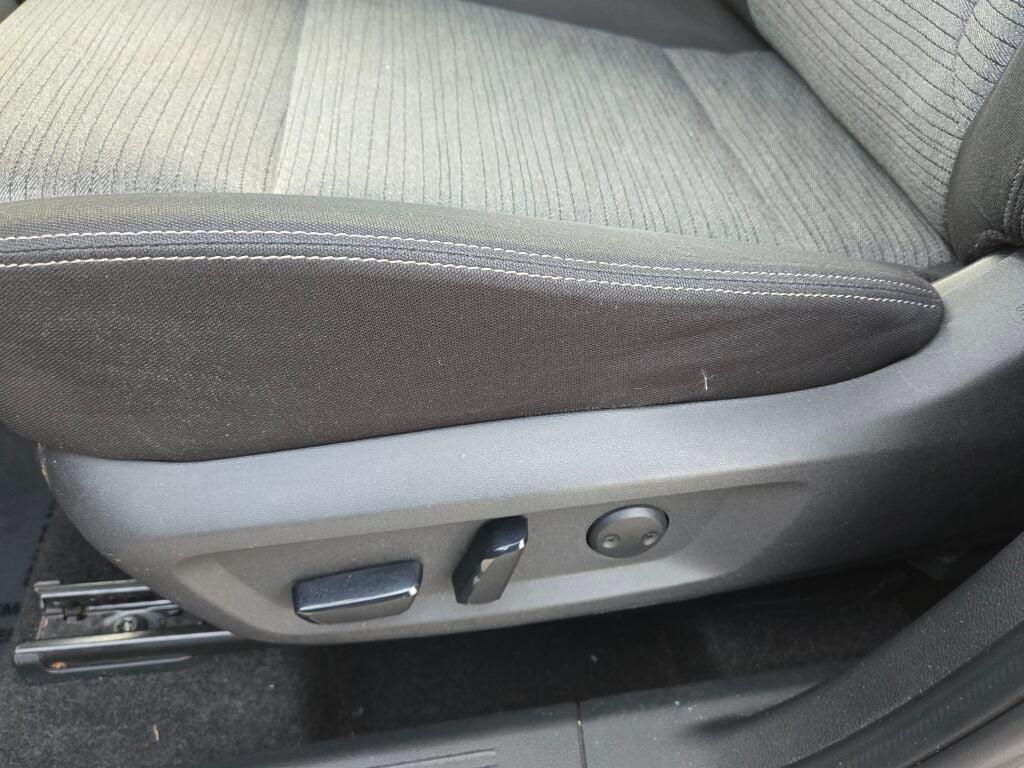 used 2021 Nissan Rogue car, priced at $21,989