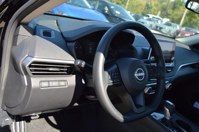 new 2025 Nissan Altima car, priced at $22,400