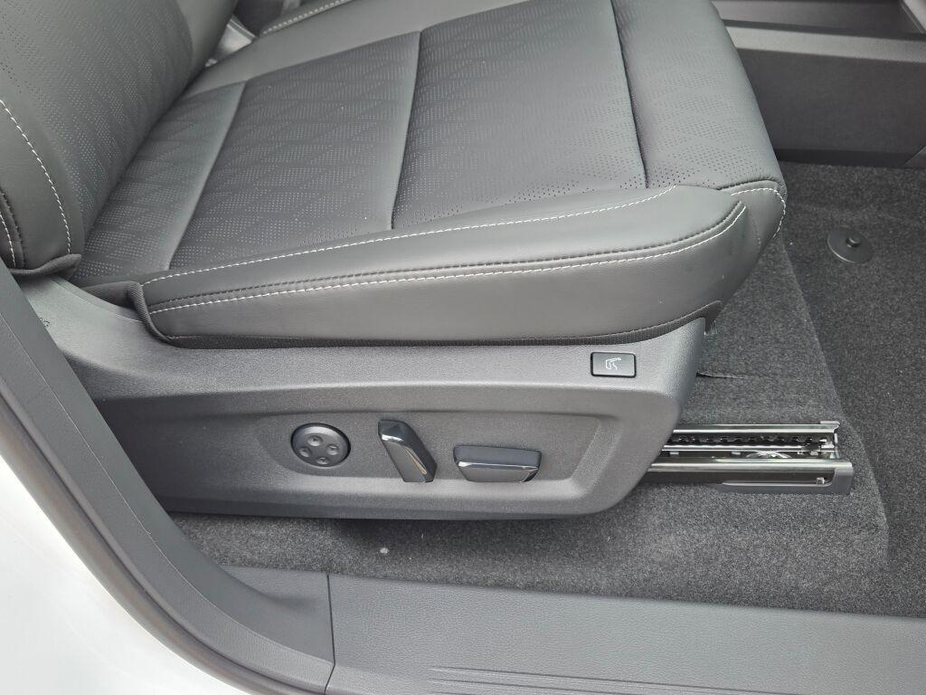 new 2025 Nissan Murano car, priced at $46,154