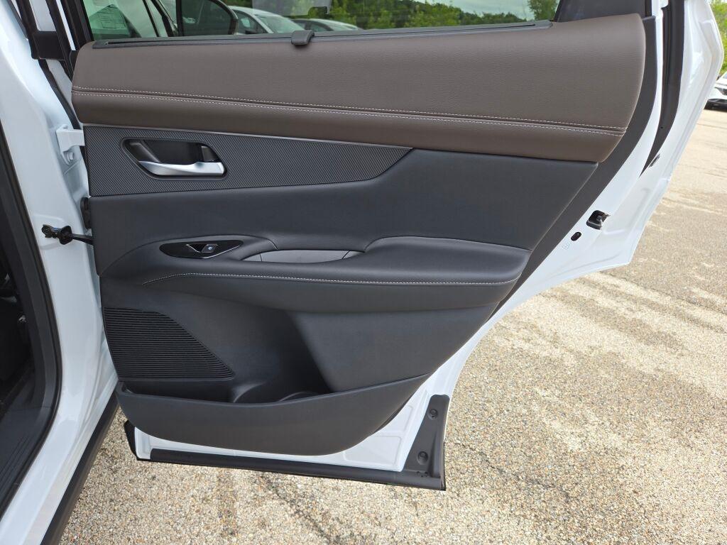 new 2025 Nissan Murano car, priced at $46,154