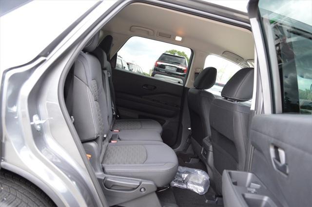 new 2025 Nissan Pathfinder car, priced at $38,184