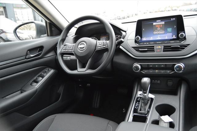 new 2025 Nissan Altima car, priced at $22,555