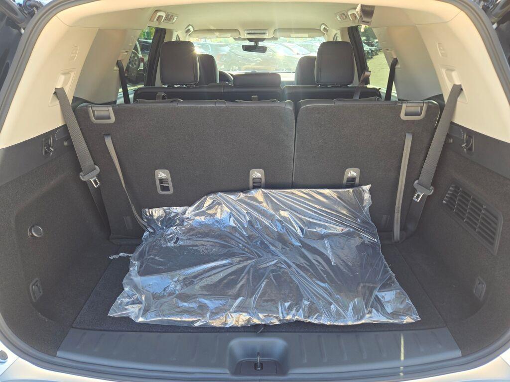 new 2025 Nissan Pathfinder car, priced at $42,526