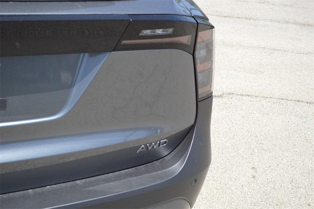 new 2025 Nissan Kicks car, priced at $22,767