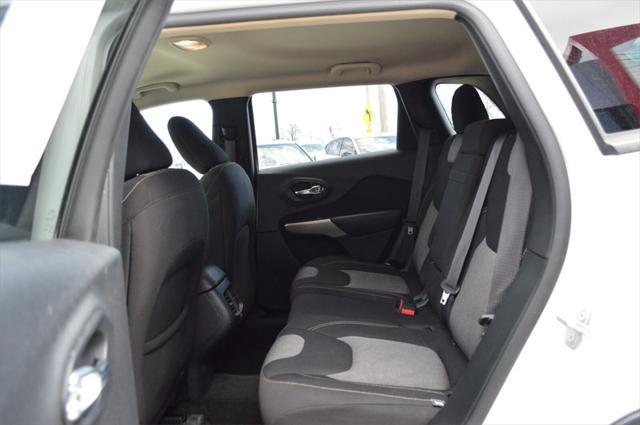 used 2018 Jeep Cherokee car, priced at $16,551