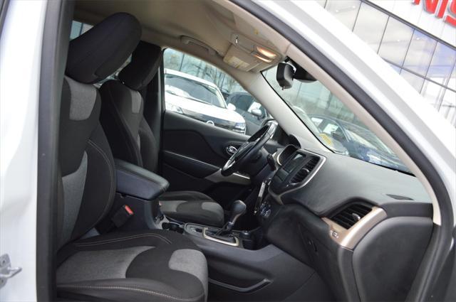 used 2018 Jeep Cherokee car, priced at $16,551