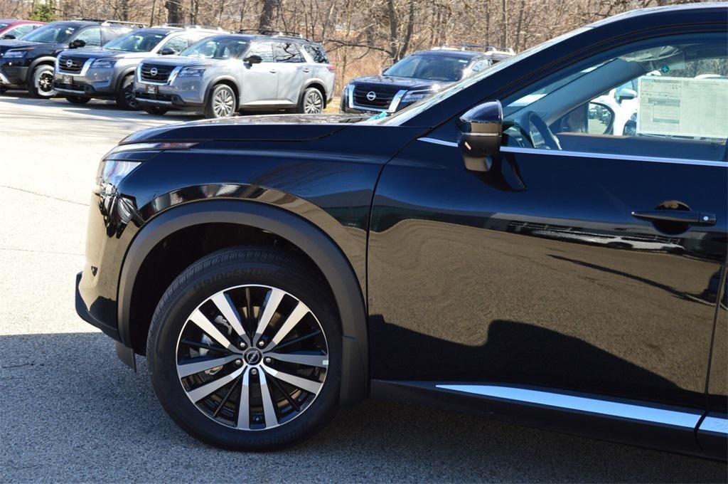 new 2025 Nissan Pathfinder car, priced at $49,223