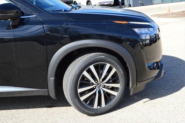 new 2025 Nissan Pathfinder car, priced at $46,005
