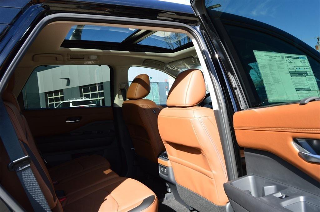 new 2025 Nissan Pathfinder car, priced at $49,223