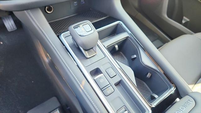 new 2025 Nissan Pathfinder car, priced at $37,966