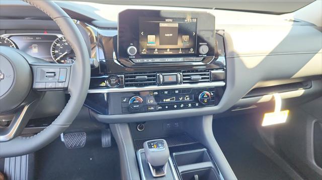 new 2025 Nissan Pathfinder car, priced at $37,966