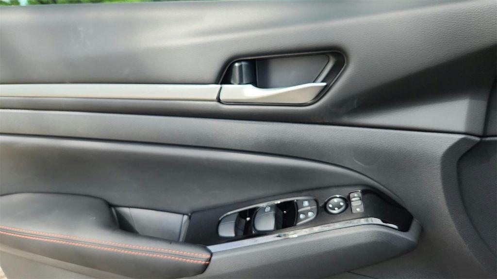 new 2025 Nissan Altima car, priced at $27,927