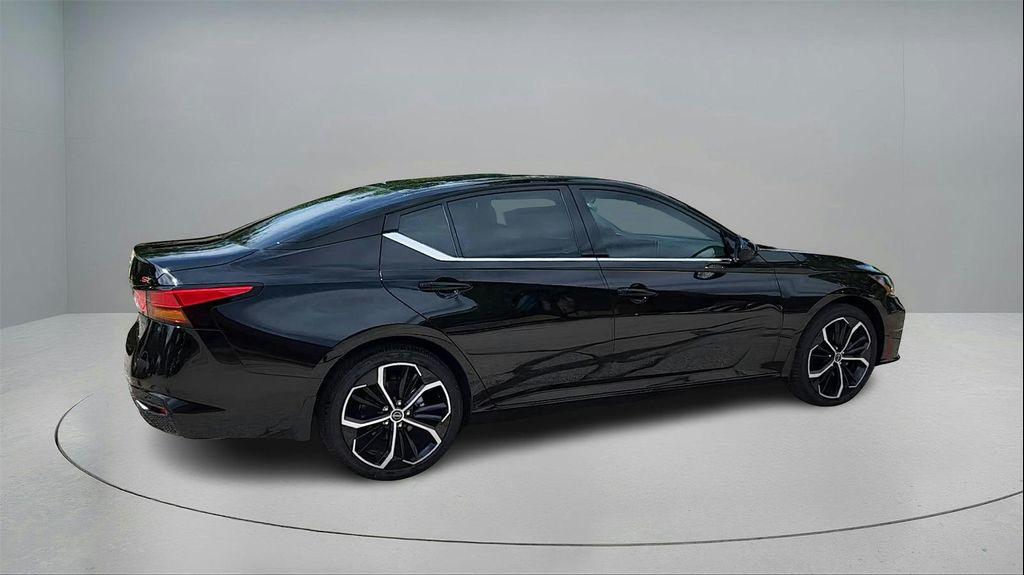 new 2025 Nissan Altima car, priced at $27,927