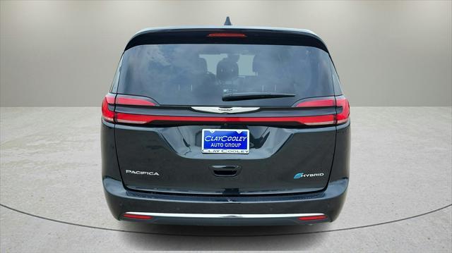 used 2023 Chrysler Pacifica Hybrid car, priced at $25,991