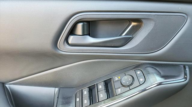 new 2025 Nissan Rogue car, priced at $29,553