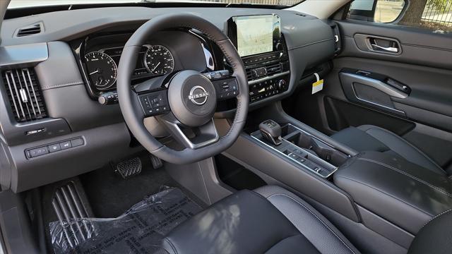 new 2024 Nissan Pathfinder car, priced at $37,651