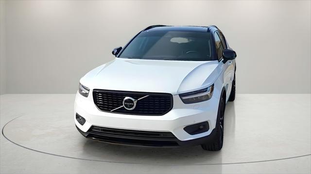 used 2022 Volvo XC40 car, priced at $24,877