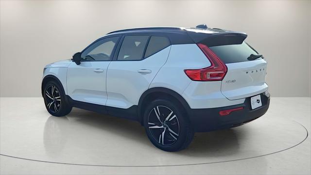 used 2022 Volvo XC40 car, priced at $24,877