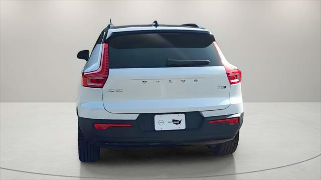 used 2022 Volvo XC40 car, priced at $24,877