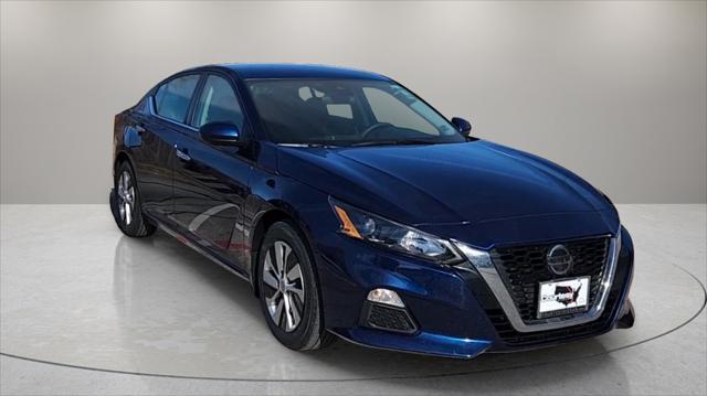 used 2022 Nissan Altima car, priced at $15,824