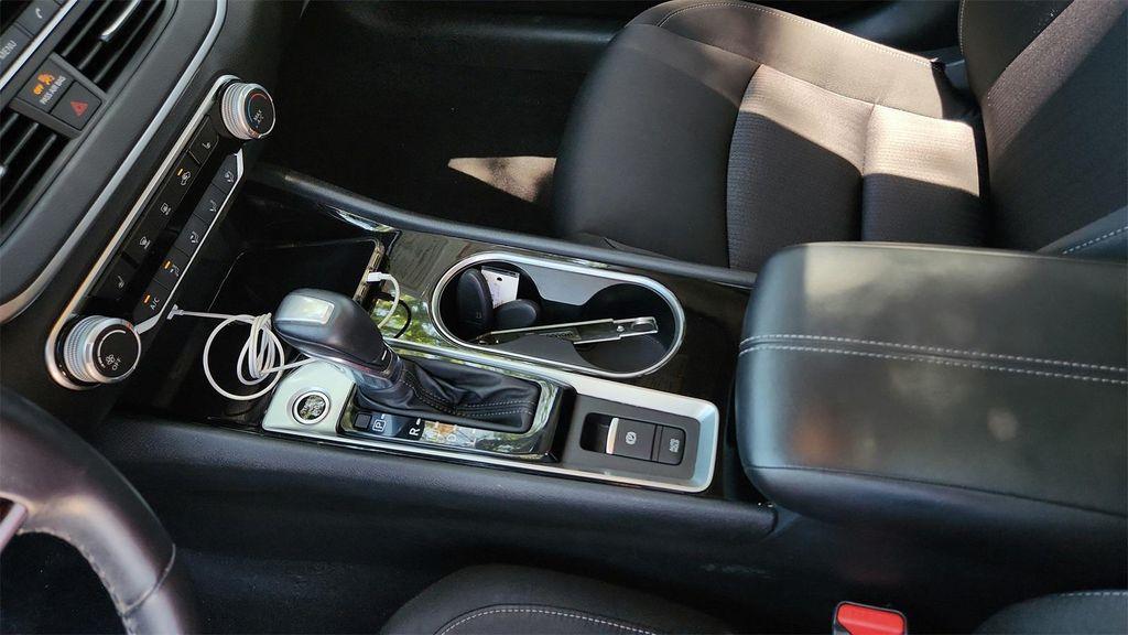 used 2021 Nissan Altima car, priced at $19,224