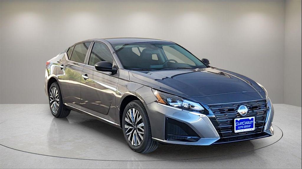 new 2025 Nissan Altima car, priced at $27,901