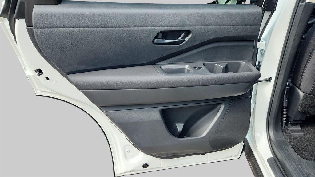 new 2025 Nissan Pathfinder car, priced at $35,441