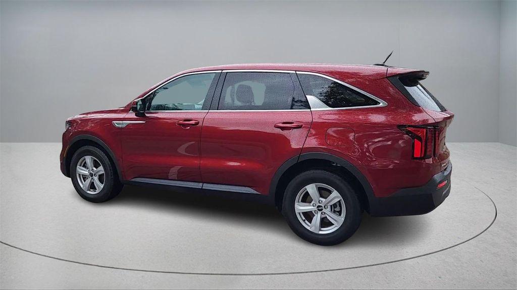used 2023 Kia Sorento car, priced at $22,496