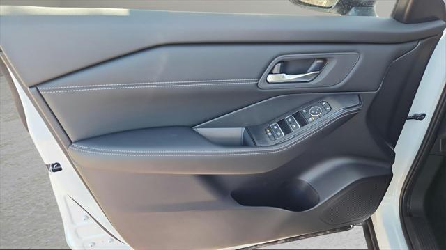 new 2025 Nissan Rogue car, priced at $35,692