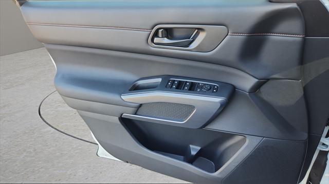 new 2025 Nissan Pathfinder car, priced at $42,382